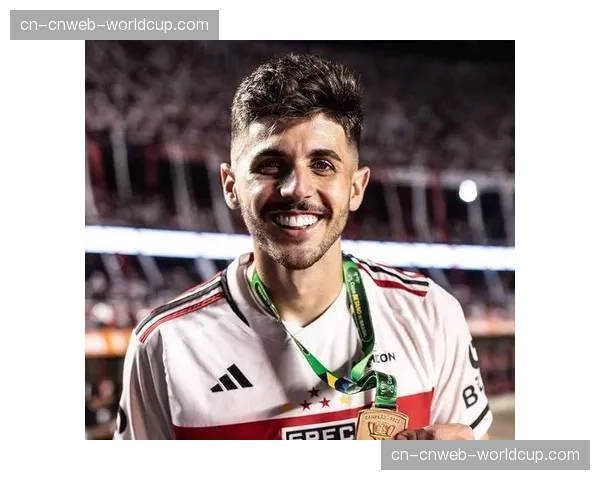 AC米兰迎战罗马，皮奥利确认莱奥伤愈回归首发